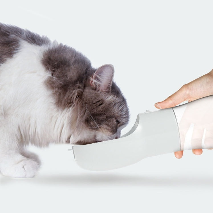 HydraMate – Portable Dog Water Dispenser